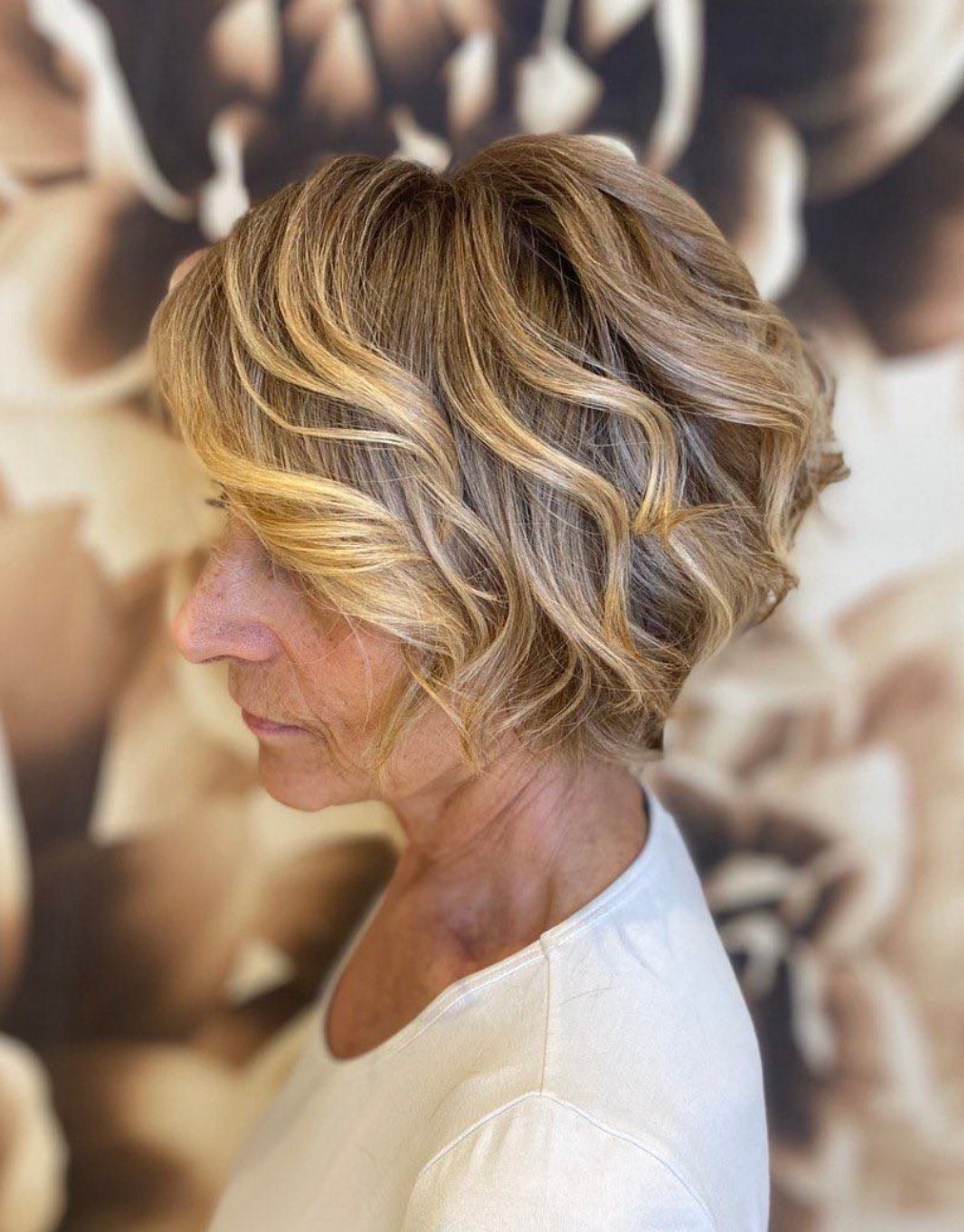 12 alt Curled Bronde Bixie for Seniors name marziasaracchiparrucchieri
