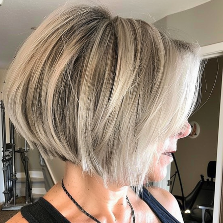 Inverted Bob with Textured Layers