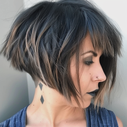 Razored Messy Bob with Geometric Detail